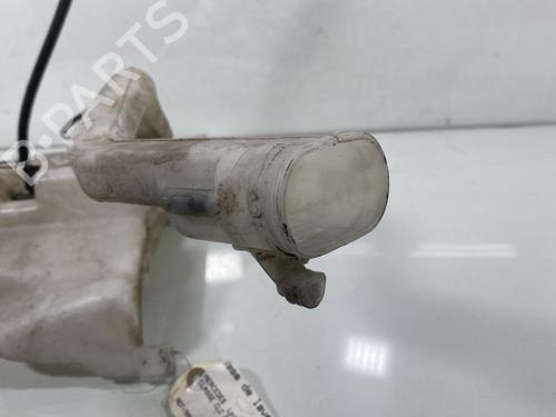 Used Windscreen washer tank Windscreen washer tank 22916424 22916424