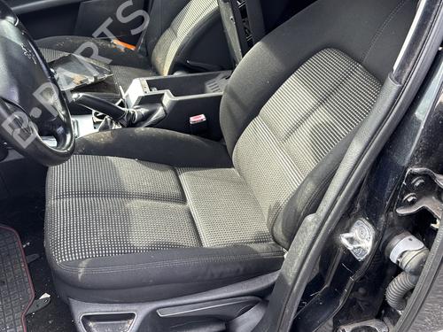 Switch PEUGEOT 407 (6D_) 2.0 HDi 135 (6DRHRH, 6DRHRE, 6DRHRG, 6DRHRJ) | BP33180703I30 - Image 20