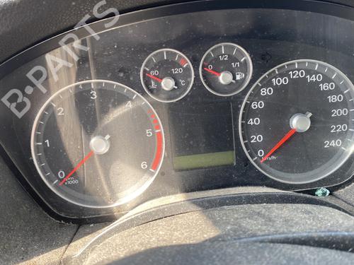 Right headlight FORD FOCUS II Convertible 2.0 TDCi | BP32269757C29