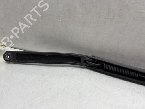 front-windshield-wiper-arm-renault-clio-iv-bh_-2012-2013-2014-2015-2016-2017-2018-2019-2020-2021-33238325 main image