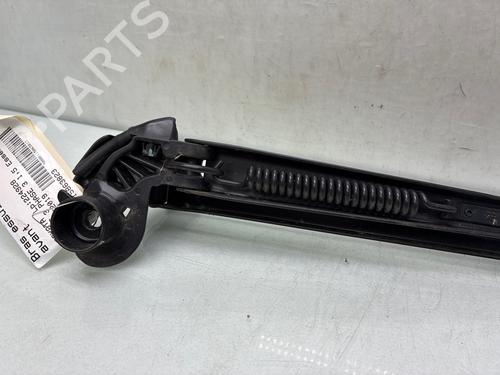 front-windshield-wiper-arm-toyota-yaris-_p13_-2010-2011-2012-2013-2014-2015-2016-2017-2018-2019-2020-37005890 main image