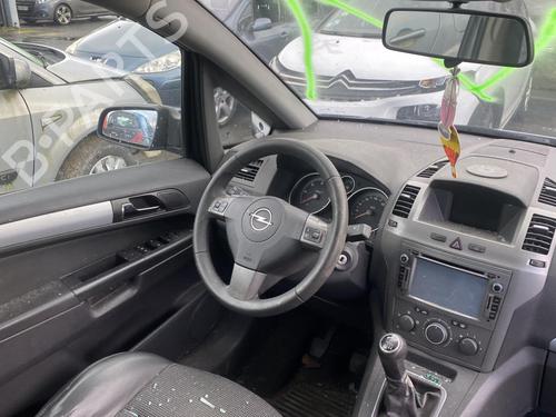 Left mirror OPEL ZAFIRA / ZAFIRA FAMILY B (A05) 1.9 CDTI (M75) | BP21960897C26 