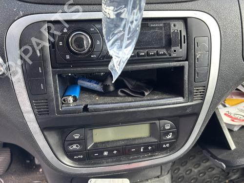 Steering column stalk CITROËN C2 (JM_) 1.4 HDi | BP31881071I23