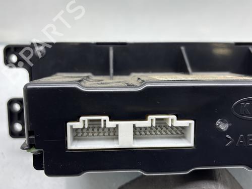 Climate control KIA SORENTO I (JC) 2.5 CRDi 4WD | BP30791177I5 