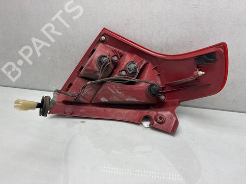 Farolim direito Farolim direito SUZUKI SWIFT III (MZ, EZ) 1.3 DDiS (RS413D) (69 hp) 36364288 36364288
