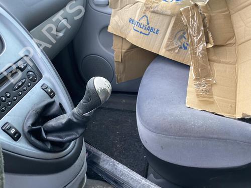 Right front door CITROËN XSARA PICASSO (N68) 1.6 HDi | BP21961050C3