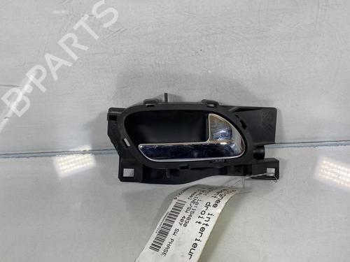 Used Front right interior door handle PEUGEOT 407 SW (6E_, 6D_) 2.0 HDi 135 (136 hp) 20020301
