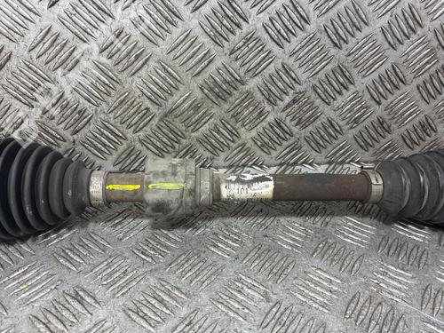 left-front-driveshaft-renault-clio-iv-bh_-2012-2013-2014-2015-2016-2017-2018-2019-2020-2021-38164949 main image