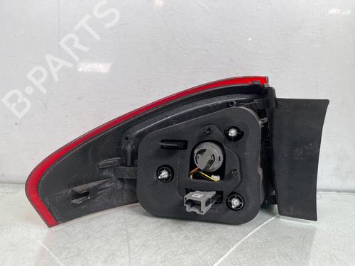right-taillight-ford-mondeo-iv-ba7-2007-2008-2009-2010-2011-2012-2013-2014-2015-36549896 main image