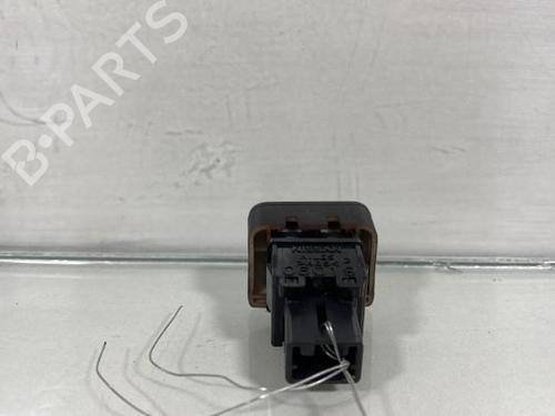 Used Warning switch NISSAN NOTE (E11, NE11) 1.5 dCi (86 hp) 19982046