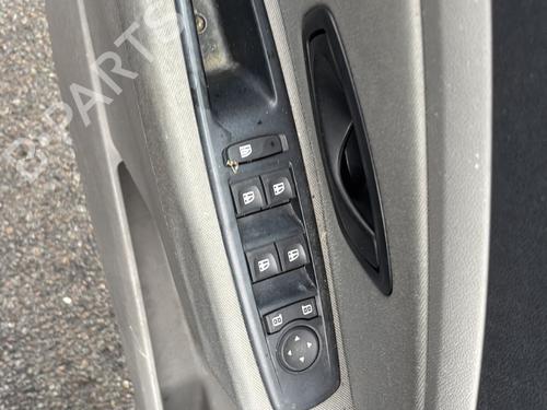 Fuse box RENAULT MEGANE III Hatchback (BZ0/1_, B3_) 1.5 dCi (BZ09, BZ0D, BZ1W, BZ29, BZ14) | BP36891547E1 - Image 17