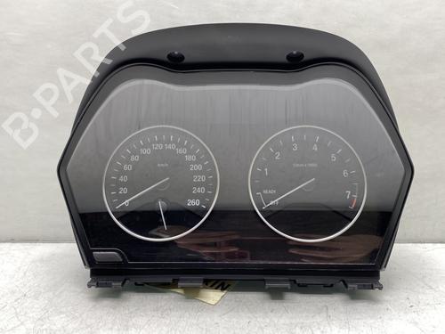 Used Instrument cluster BMW 2 Active Tourer (F45) 225 xe Plug-in-Hybrid (224 hp) 25720385