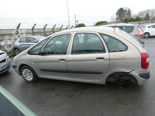 Right front fog light CITROËN XSARA PICASSO (N68) 2.0 HDi | BP20010346C31 