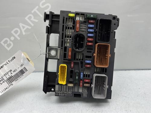 Used Fuse box PEUGEOT 308 I (4A_, 4C_) 1.6 HDi (109 hp) 29039550