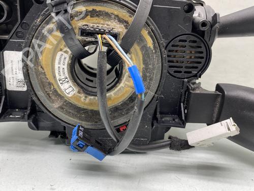 Steering column stalk PEUGEOT 5008 (0U_, 0E_) 1.6 HDi | BP26498768I23 