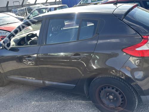 Błotnik przedni prawy RENAULT MEGANE III Hatchback (BZ0/1_, B3_) 1.5 dCi (BZ09, BZ0D, BZ1W, BZ29, BZ14) | BP30593219C42 