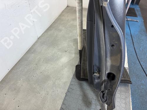 Used Left rear door Left rear door 39043126 39043126