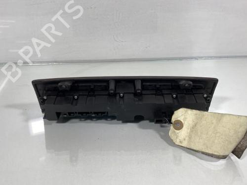 Used Warning switch Warning switch MERCEDES-BENZ C-CLASS (W203) C 220 CDI (203.008) (150 hp) 20005177 20005177