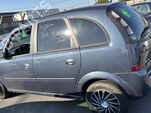 Front left quarter glass OPEL MERIVA A MPV (X03) 1.3 CDTI (E75) | BP31807330C111 