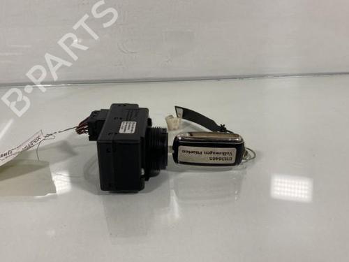 Used Card reader Card reader VW PHAETON (3D1, 3D2, 3D3, 3D4, 3D6, 3D7, 3D8, 3D9) 3.0 V6 TDI 4motion (240 hp) 21956382 21956382