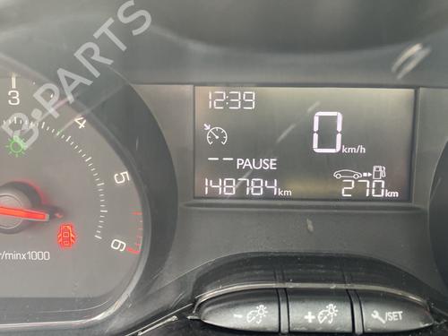 Brugte PEUGEOT 208 I (CA_, CC_) 1.4 HDi (68 hp) 4373932