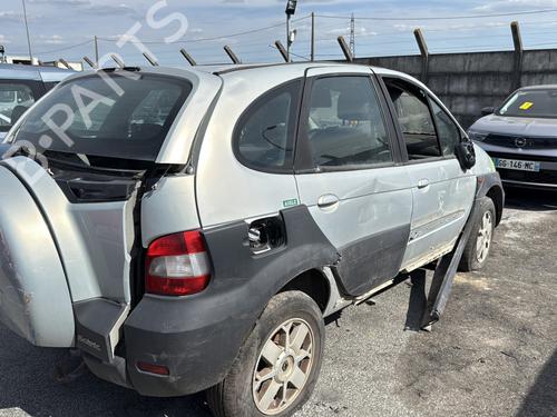 Fensterheber rechts vorne RENAULT SCÉNIC I MPV (JA0/1_, FA0_) 1.9 dCi RX4 | BP30962080C23