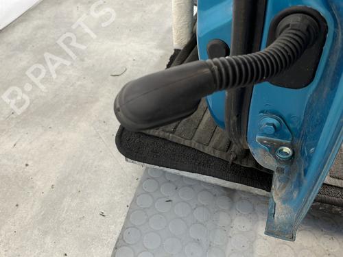 Used Left front door Left front door FORD FIESTA VII (HJ, HF) 1.0 EcoBoost (101 hp) 33609689 33609689