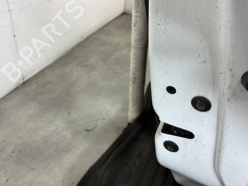 Used Right front door Right front door 33830349 33830349