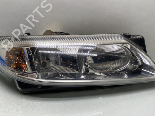 Used Right headlight RENAULT LAGUNA II (BG0/1_) 1.9 dCi (107 hp) 31293429