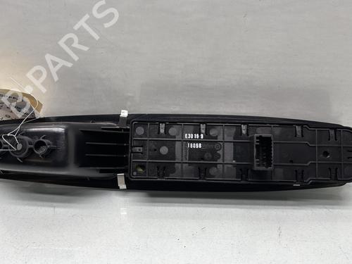 Used Left front window switch Left front window switch RENAULT MEGANE III Hatchback (BZ0/1_, B3_) 1.5 dCi (BZ09, BZ0D, BZ1W, BZ29, BZ14) (110 hp) 32134278 32134278