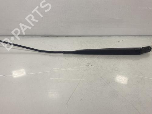 Used Front windshield wiper arm RENAULT CLIO III (BR0/1, CR0/1) 1.5 dCi (BR17, CR17) (86 hp) 32710231