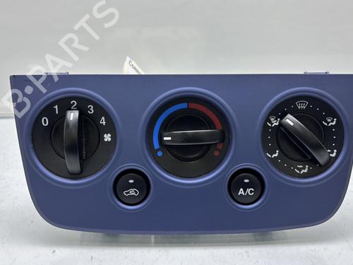 Used Climate control FORD FIESTA V (JH_, JD_) 1.4 16V (80 hp) 30307391