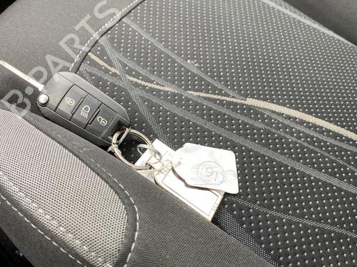 Left headlight PEUGEOT 208 I (CA_, CC_) 1.2 VTI 82 | BP28672599C28 