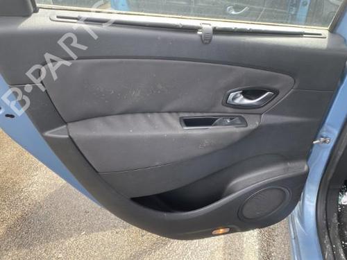 Fuse box RENAULT SCÉNIC III (JZ0/1_) 1.5 dCi | BP19967708E1 