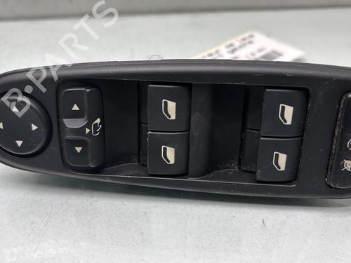 Used Left front window switch Left front window switch CITROËN C4 Grand Picasso I (UA_) 1.6 HDi 110 (112 hp) 28519811 28519811