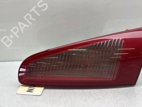 Højre baklys, luke ALFA ROMEO 147 (937_) 1.6 16V T.SPARK (937.AXA1A, 937.AXB1A, 937.BXB1A) (120 hp) 29039596