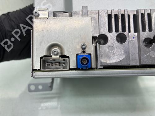 Used Radio Radio 37997946 37997946