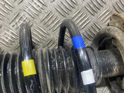 Left front shock absorber KIA STONIC (YB) 1.0 T-GDi | BP33171778M16 - Image 3