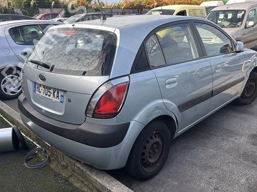 Szyba drzwi przednich lewych KIA RIO II (JB) 1.4 16V | BP30736195C18 