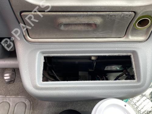 Front left lock RENAULT TWINGO I (C06_) 1.2 16V (C060) | BP28281047C98 