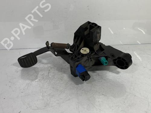 Used Break pedal Break pedal RENAULT TRAFIC III Bus (JG_) 1.6 dCi 125 (JGMH) (125 hp) 20182793 20182793