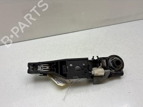 Używane Klamka zewnętrzna drzwi przednich prawych Klamka zewnętrzna drzwi przednich prawych RENAULT CLIO III (BR0/1, CR0/1) 1.5 dCi (BR17, CR17) (86 hp) 39707920 39707920