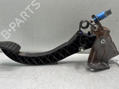 Pédale d'embrayage RENAULT KANGOO / GRAND KANGOO II (KW0/1_) 1.5 dCi 90 (KW05, KW08, KW0G, KW11) (90 hp) 31174290