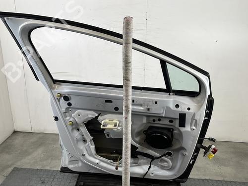 Left front door PEUGEOT 5008 (0U_, 0E_) 1.6 BlueHDi 120 | BP29759492C2 