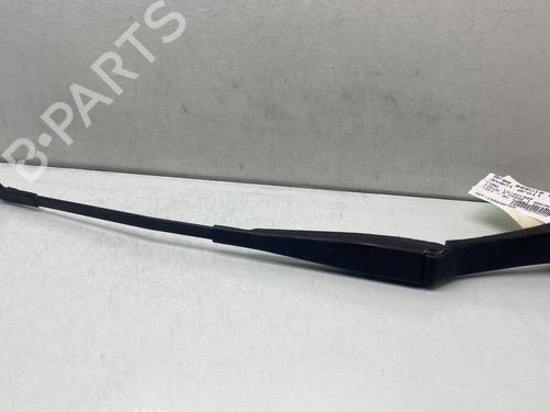 Used Front windshield wiper arm FORD FOCUS III Turnier 1.6 TDCi (115 hp) 29141727