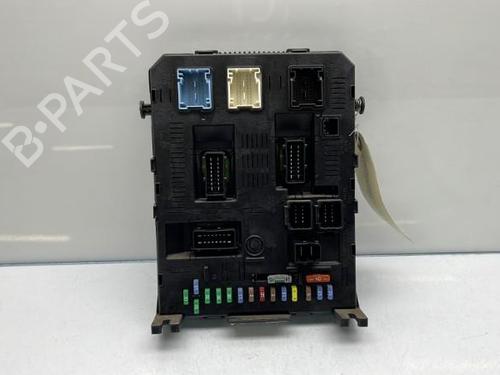 Used Fuse box PEUGEOT 307 (3A/C) 2.0 HDi 135 (136 hp) 19988398