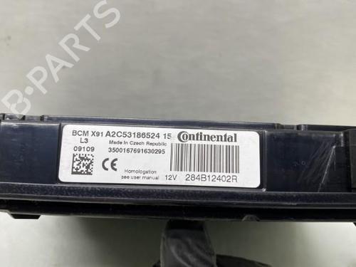 Used Fuse box Fuse box RENAULT LAGUNA III (BT0/1) 2.0 dCi (BT07, BT0J, BT14, BT1A, BT1S) (131 hp) 19957544 19957544