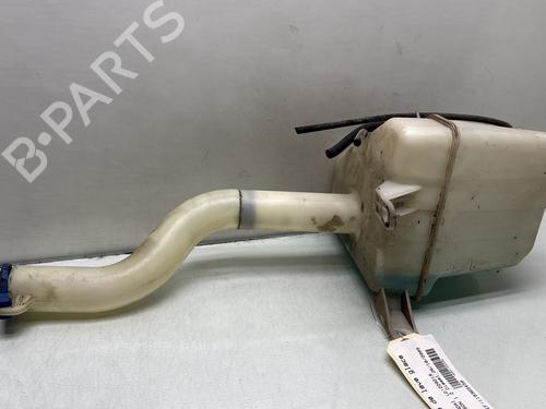 Used Windscreen washer tank HYUNDAI TUCSON (JM) 2.0 CRDi (140 hp) 31887228