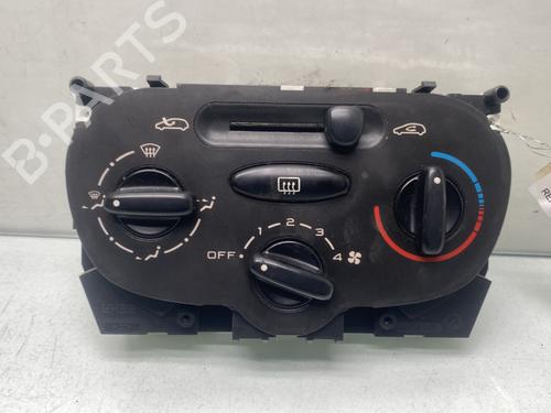 Used Climate control PEUGEOT 206 CC (2D) 1.6 16V (2DNFUF, 2DNFUR) (109 hp) 32368102