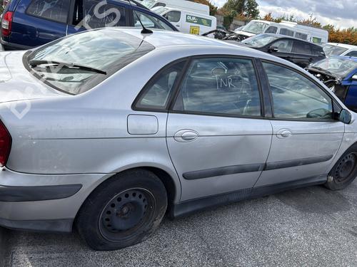 Fuse box CITROËN C5 I (DC_) 2.0 HDi (DCRHZB, DCRHZE) | BP29842127E1